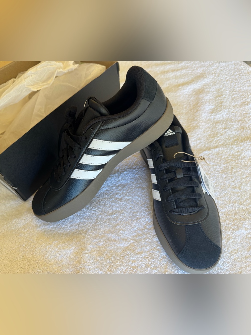 NWT Adidas Men VL COURT 3.0 SHOES.